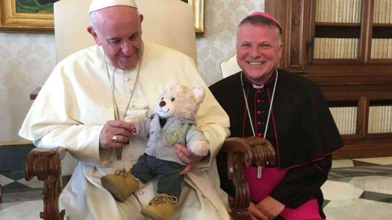 Un orsacchiotto scozzese in udienza da Francesco