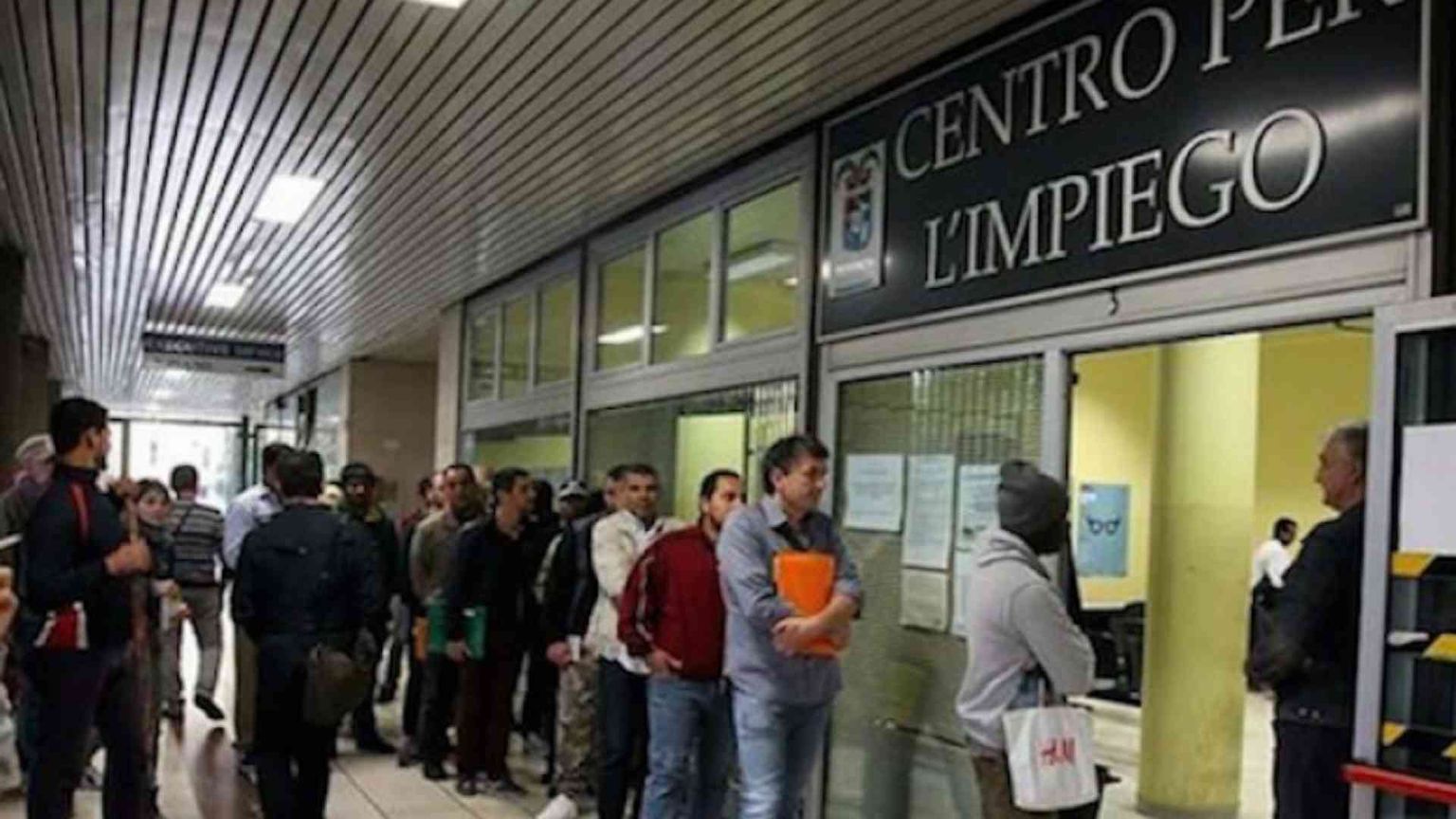 Reddito di cittadinanza: perché potenziare i Centri per l'impiego non basterà