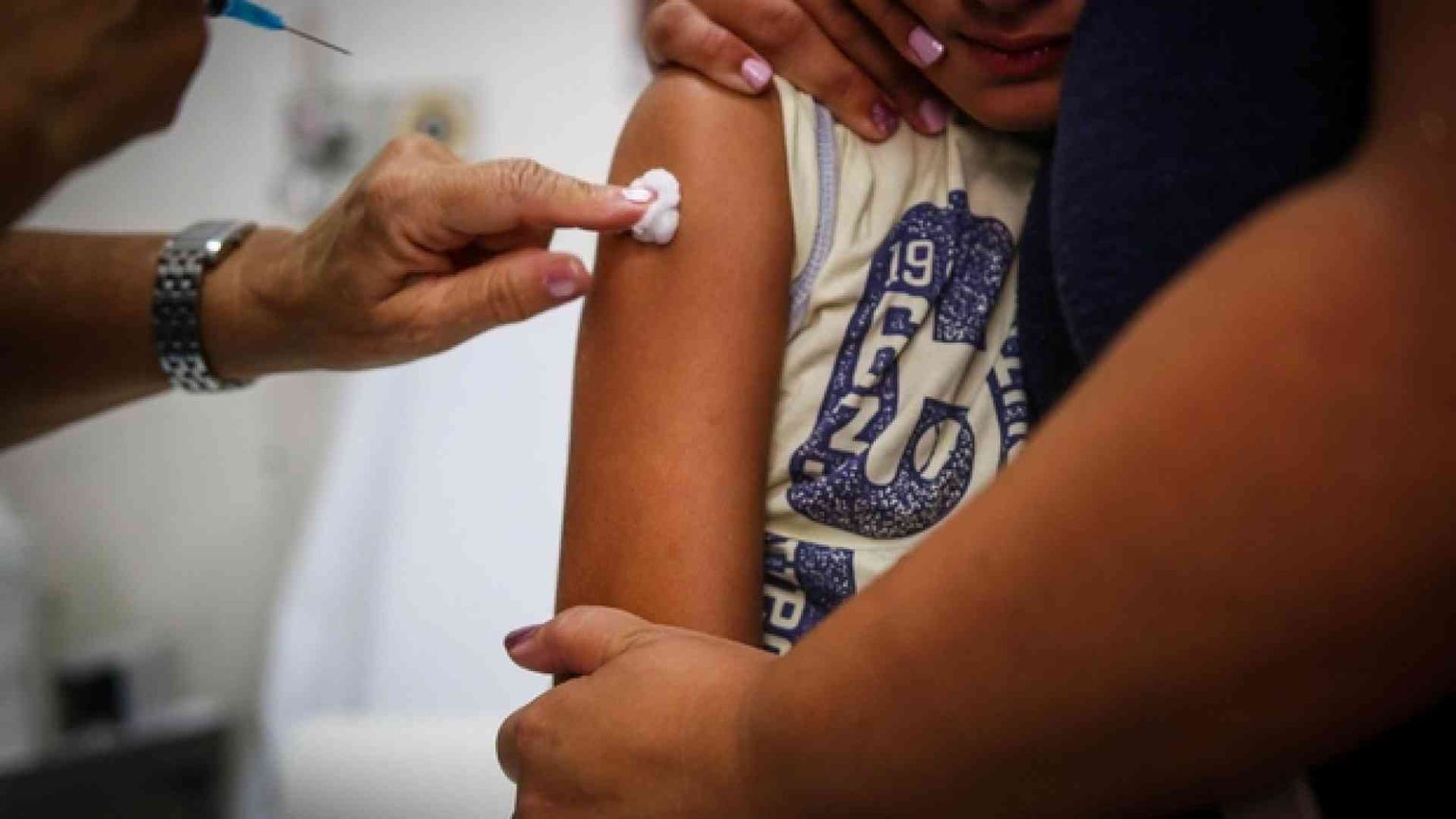 Se ti vaccini ti do l'«aiutino»