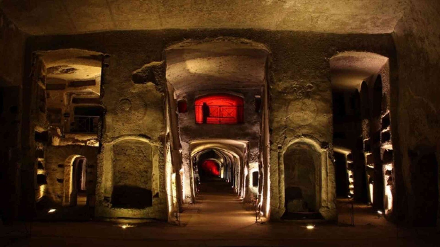 Catacombe di San Gennaro, serve ripartire dall'esperienza