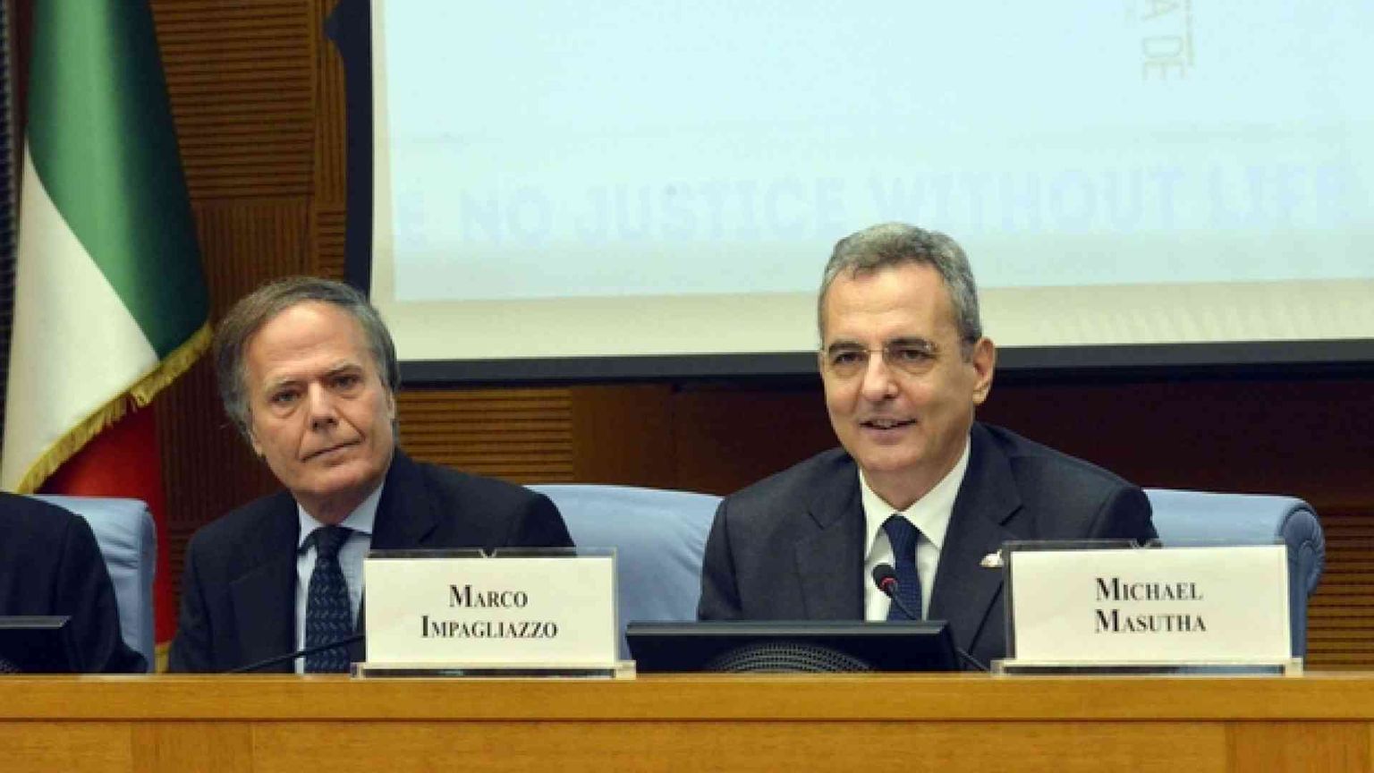 La promessa di 30 ministri: «Stop al boia nel mondo»