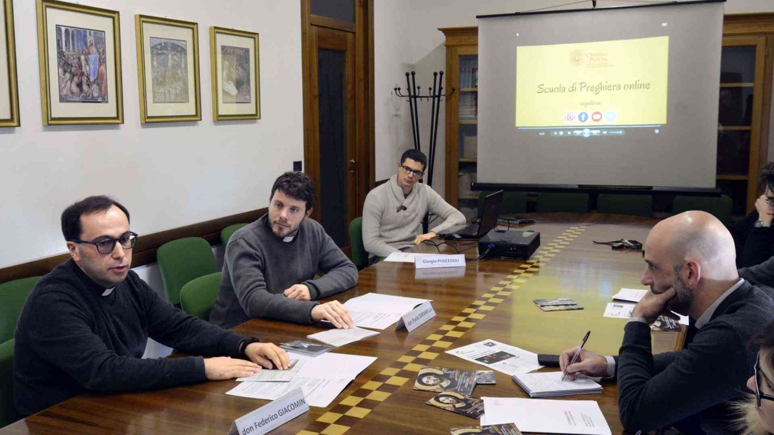 I ragazzi di oggi pregano anche online