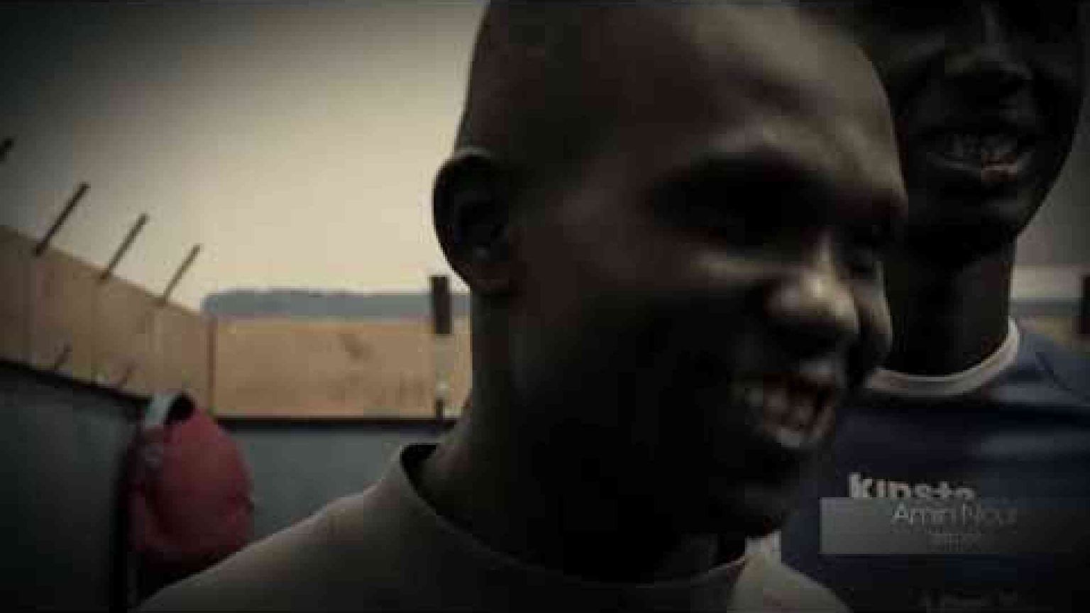 "Noi senza confini", storie di rifugiati e immigrati