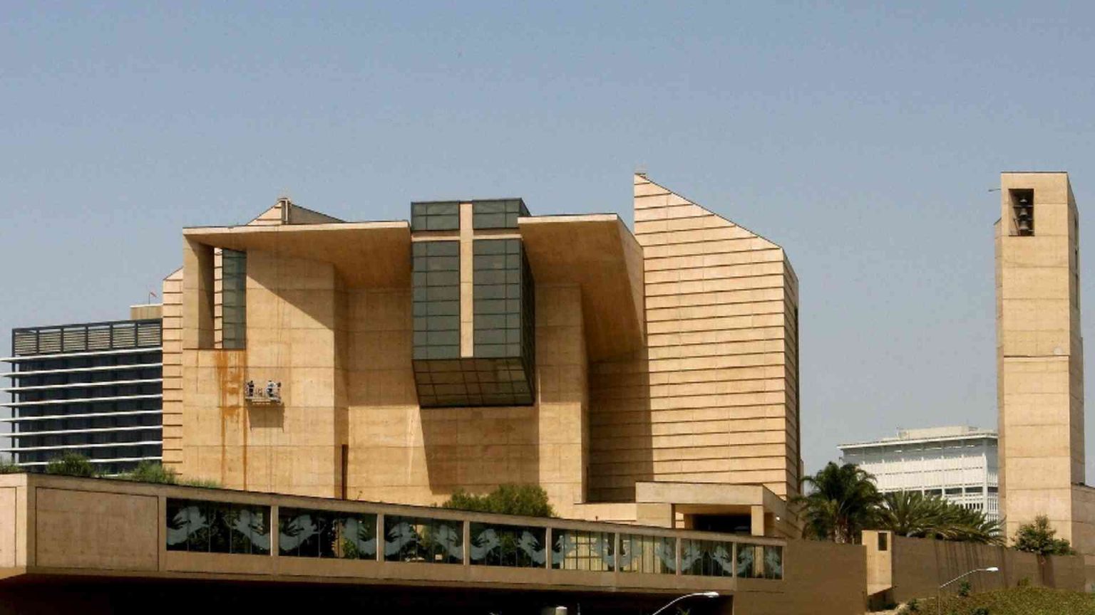 Abusi sessuali, si dimette l'ausiliare di Los Angeles