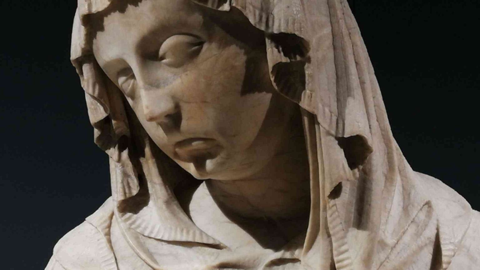 Nell'immagine della Pietà c'è il Natale della Madre