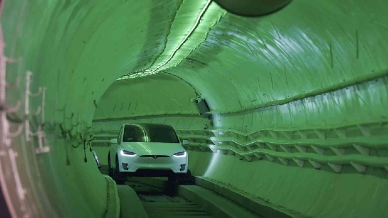 «Eliminerò il traffico, ecco la mia rete sotterranea»