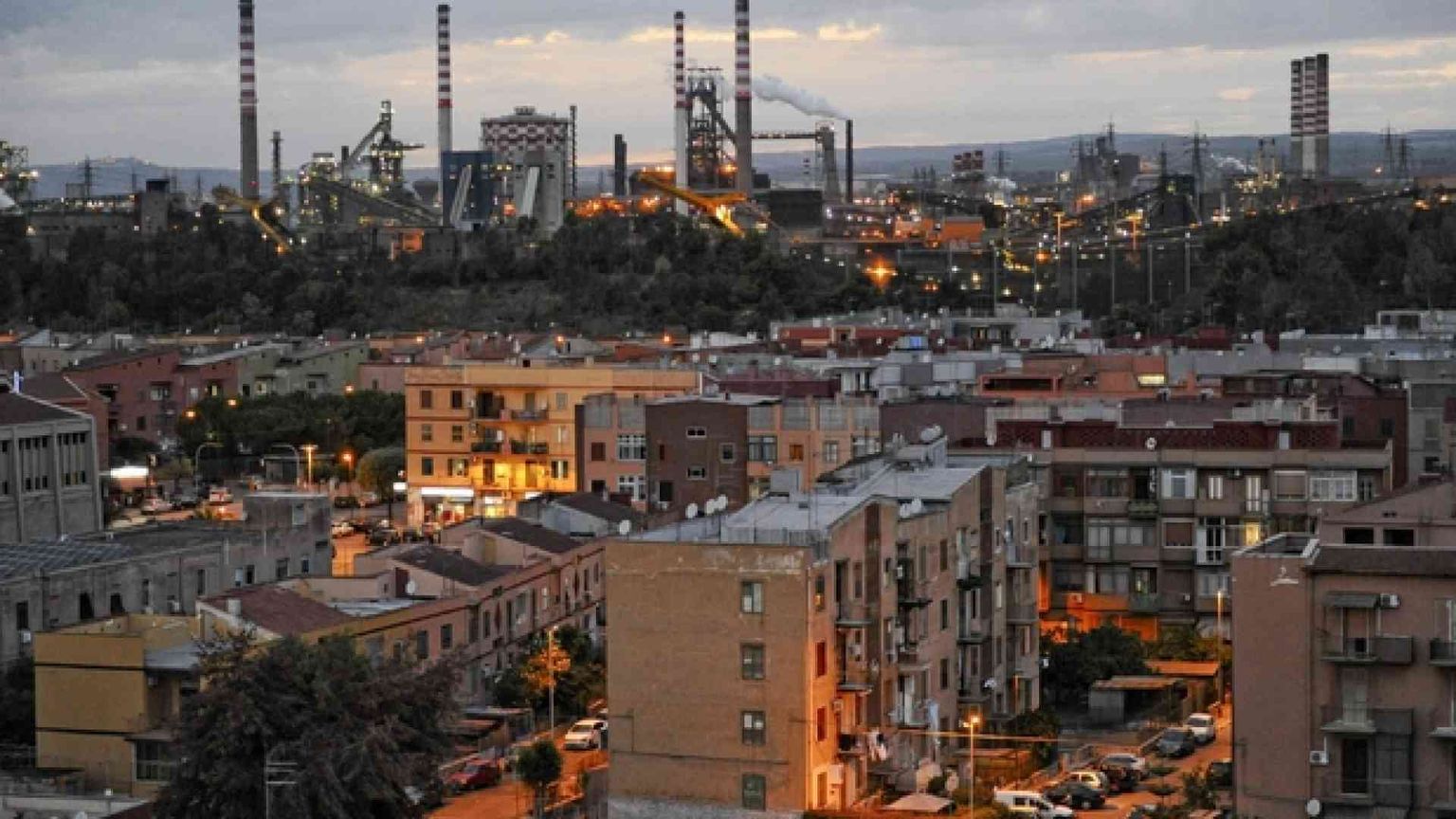 L’arcivescovo Santoro: l’Ilva sarà laboratorio di ecologia