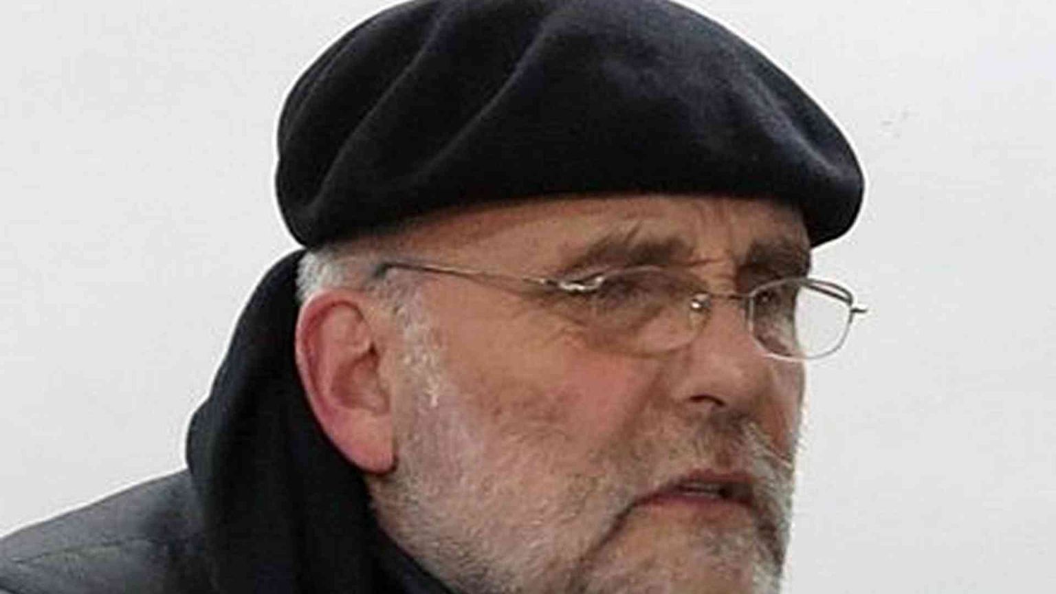 Padre Dall'Oglio, la famiglia dal Papa. «Vicino a tutti i rapiti in Siria»