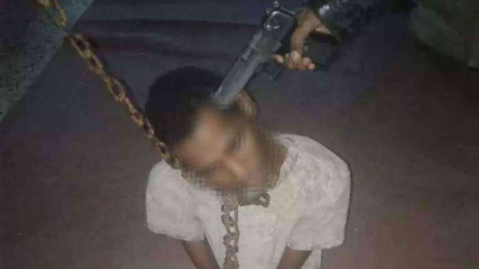 La ferocia dei lager libici. Schiavismo, torture e smartphone