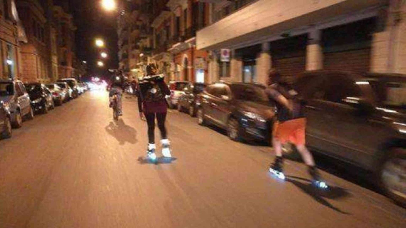 Marco e gli “Avanzi Popolo 2.0”. Il recupero? Viaggia sui pattini