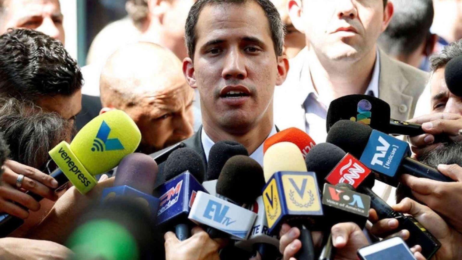 «Caro Guaidò, l'Italia neutrale incoraggia il dialogo tra le parti»