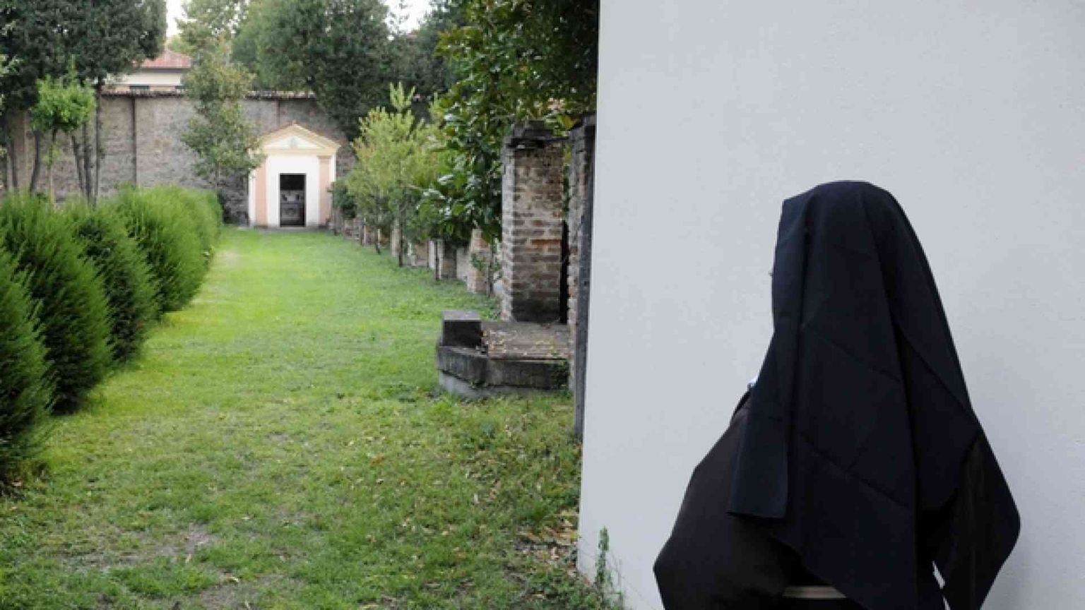 Abusi, se le vittime sono suore