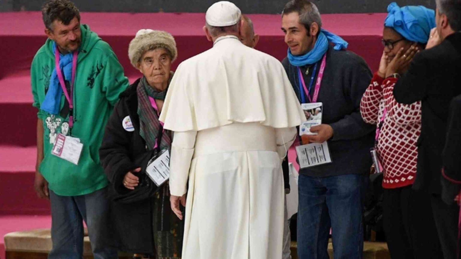 Il timbro di Francesco per curare i poveri del Colonnato