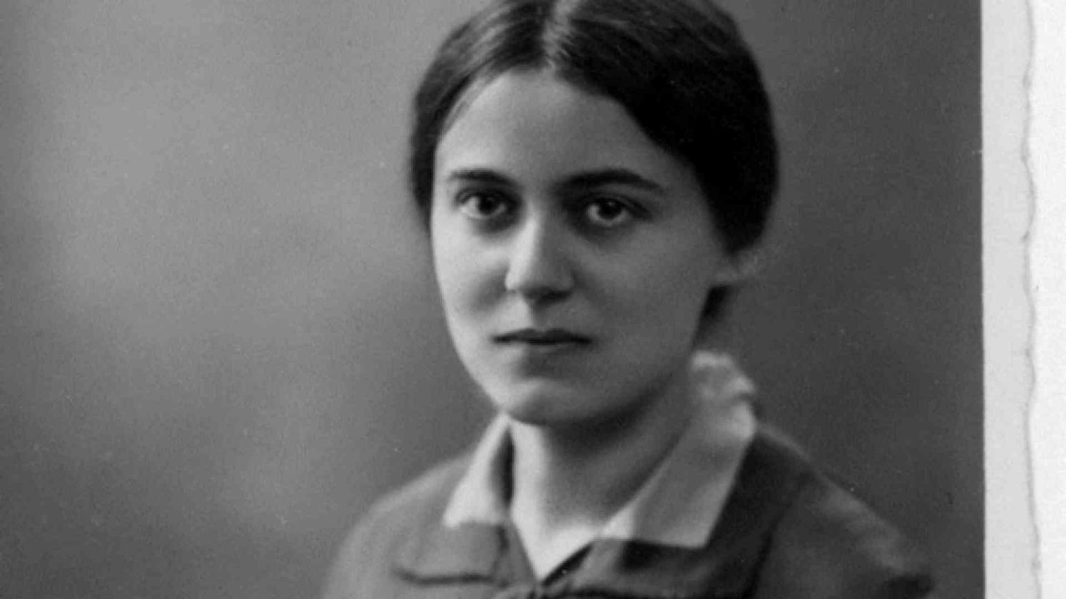 Lella Costa: «Più responsabili, come Edith Stein»