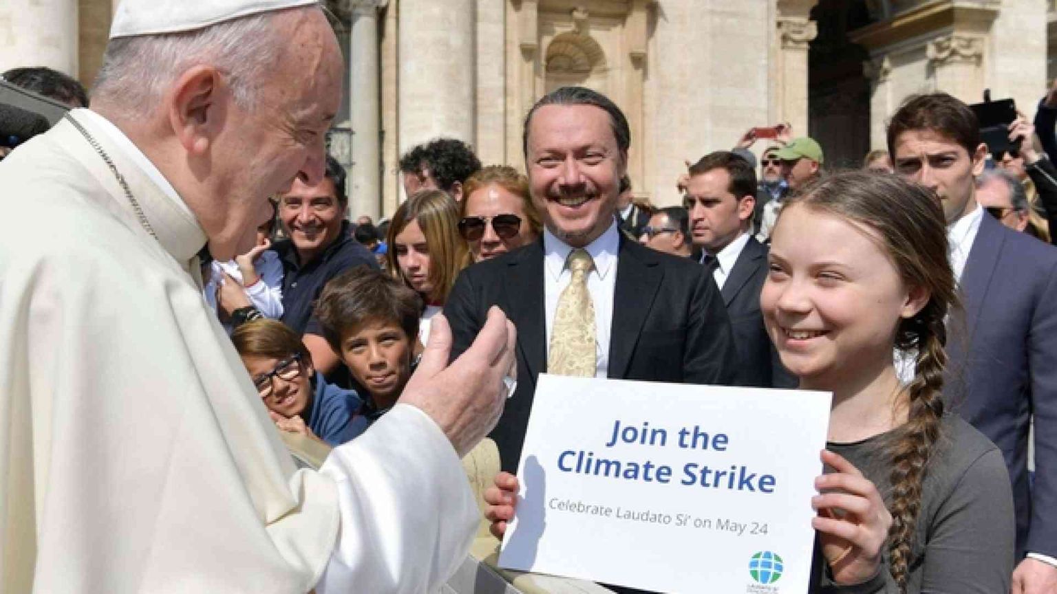 Greta Thunberg: Francesco primo leader mondiale ad affrontare la crisi