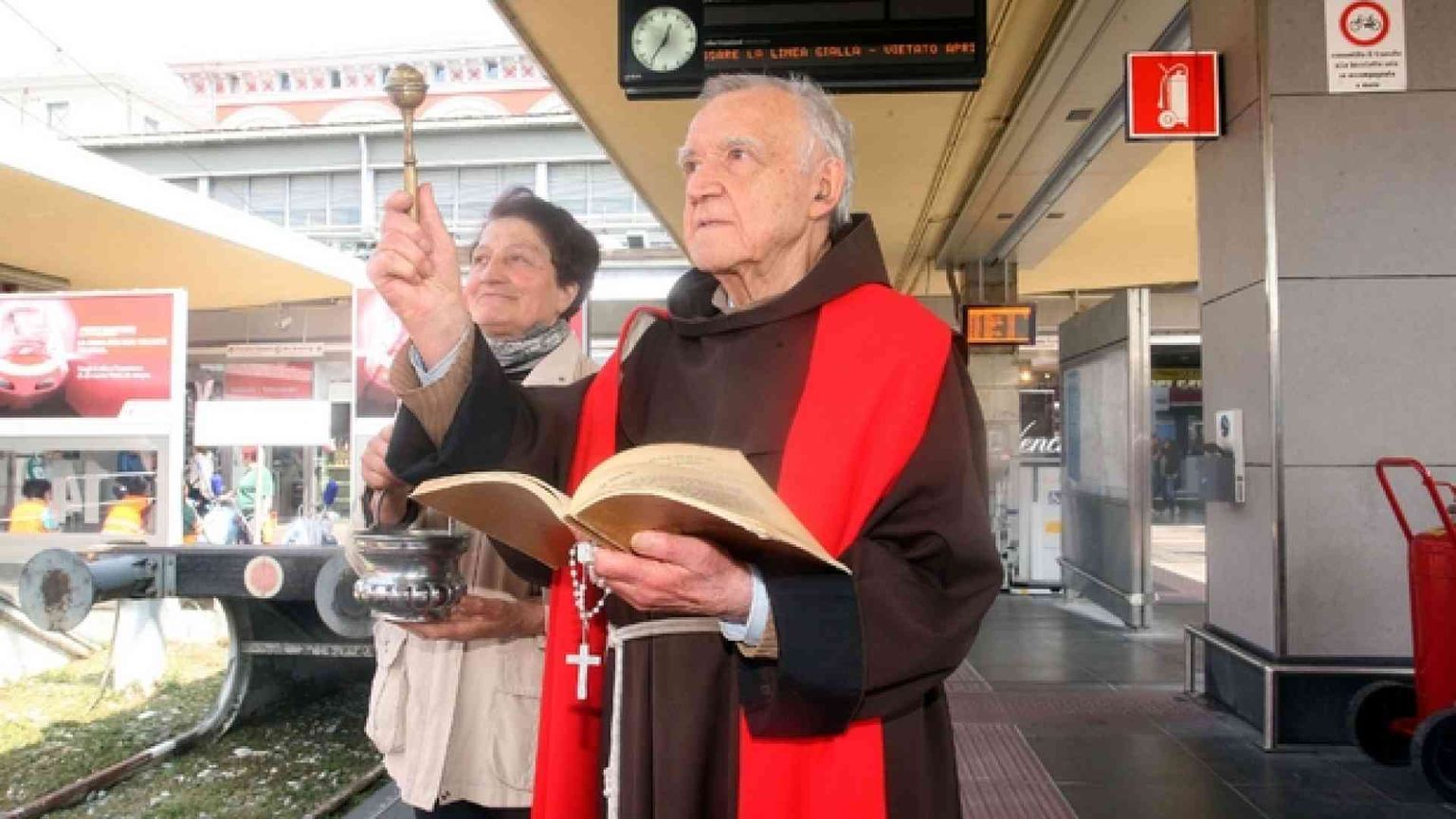Padre Pesce: «Il mio servizio di frate ferroviere». Il Vangelo tra i binari