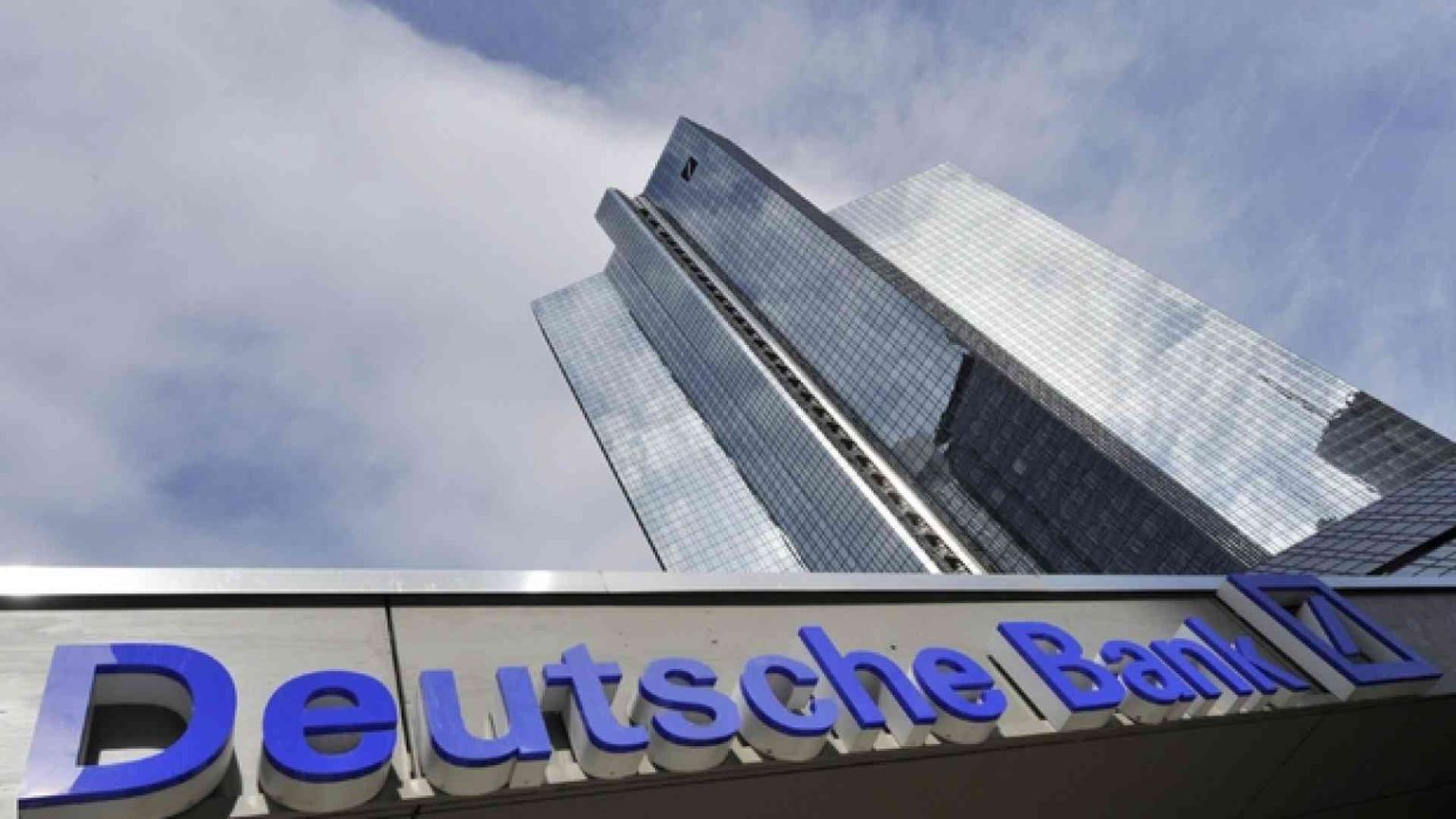 Salta la fusione tra Deutsche Bank e Commerzbank