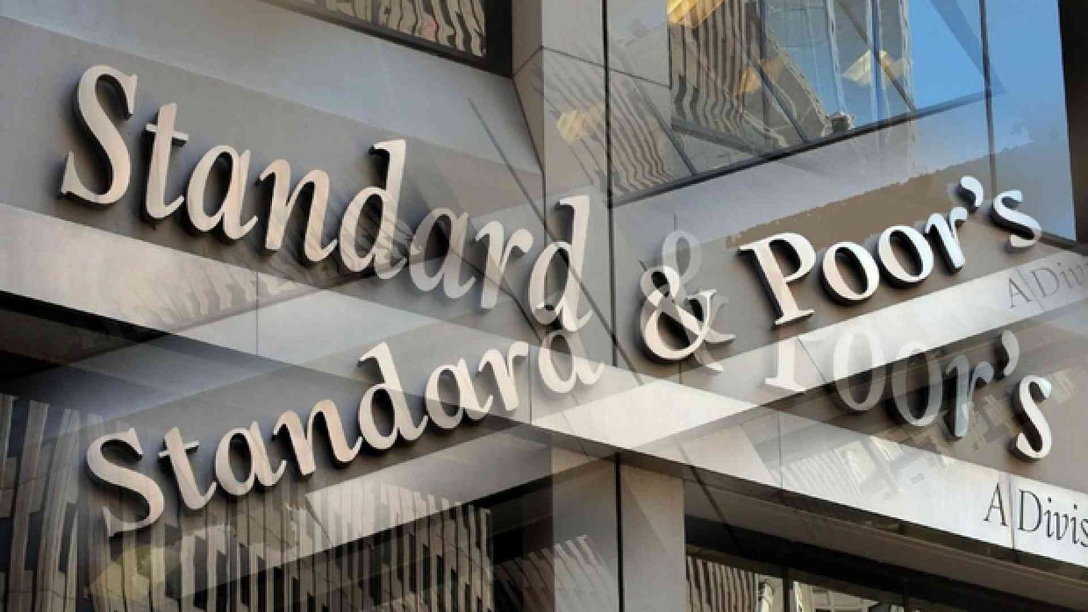 Allarme S&P, ma rating fermo