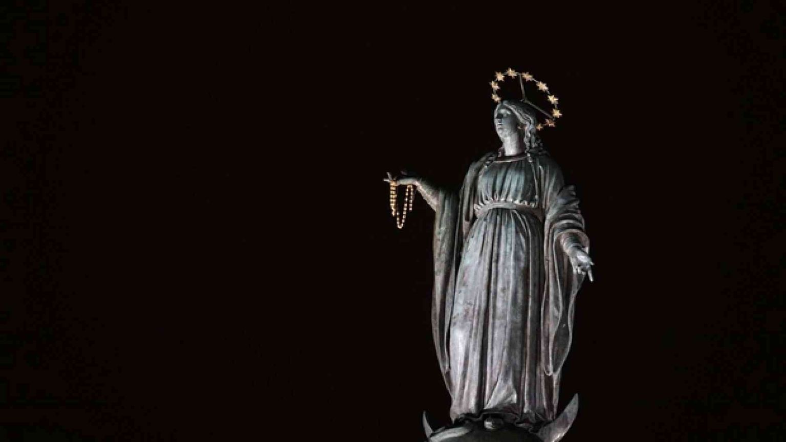 Nuova luce per la statua dell'Immacolata