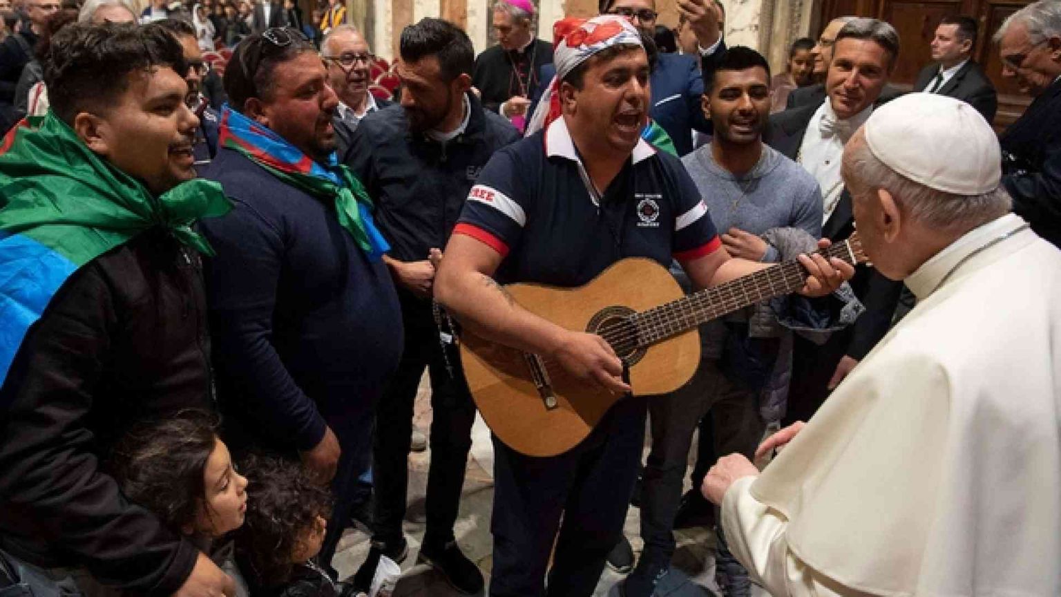 Il Papa a rom e sinti: cittadino di seconda classe è chi scarta gli altri