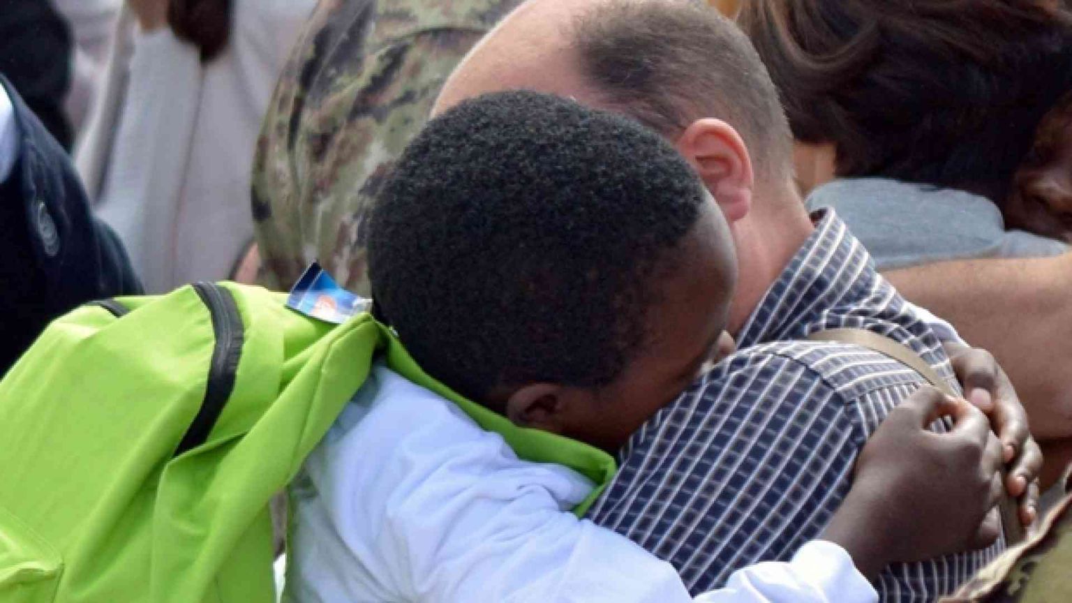 Adozioni, la minaccia razzismo