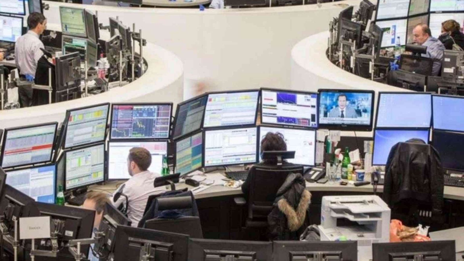 Le Borse Ue aprono in rialzo dopo un voto in cui i sovranisti non sfondano