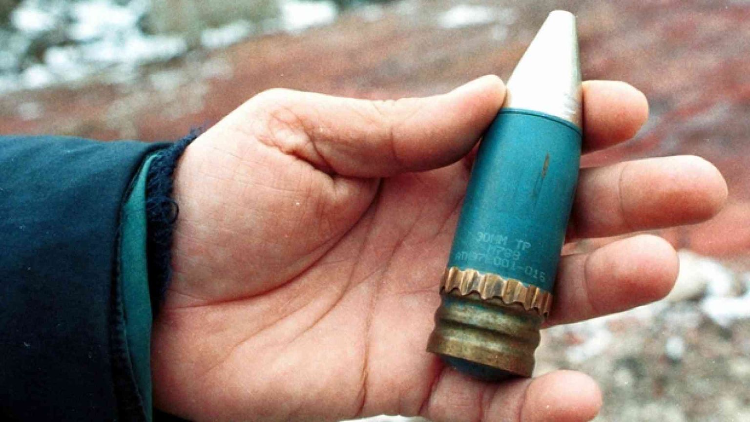 Uranio impoverito e militari colpiti da tumori, qualcosa si muove