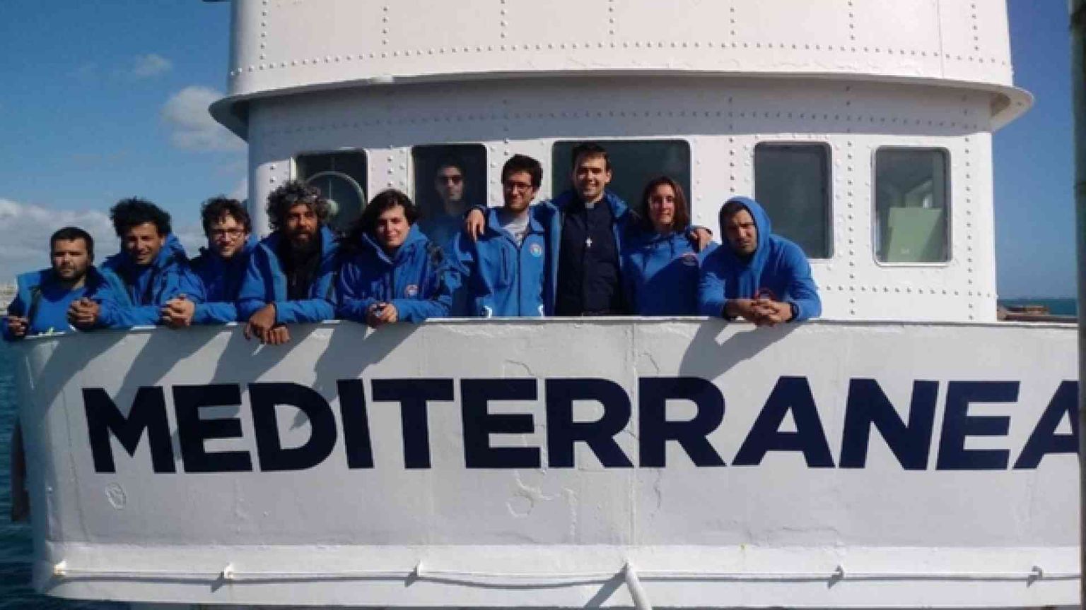 Don Mattia Ferrari: «Ora guardateli negli occhi e non dimenticateli»