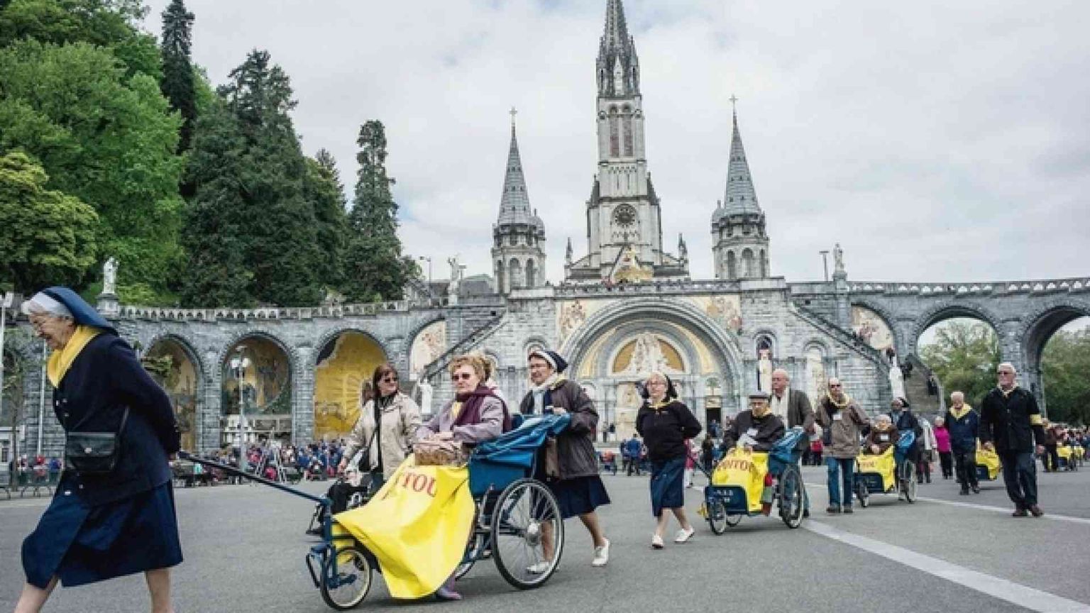 Il vescovo Hérouard a Lourdes per prendersi cura dei pellegrini