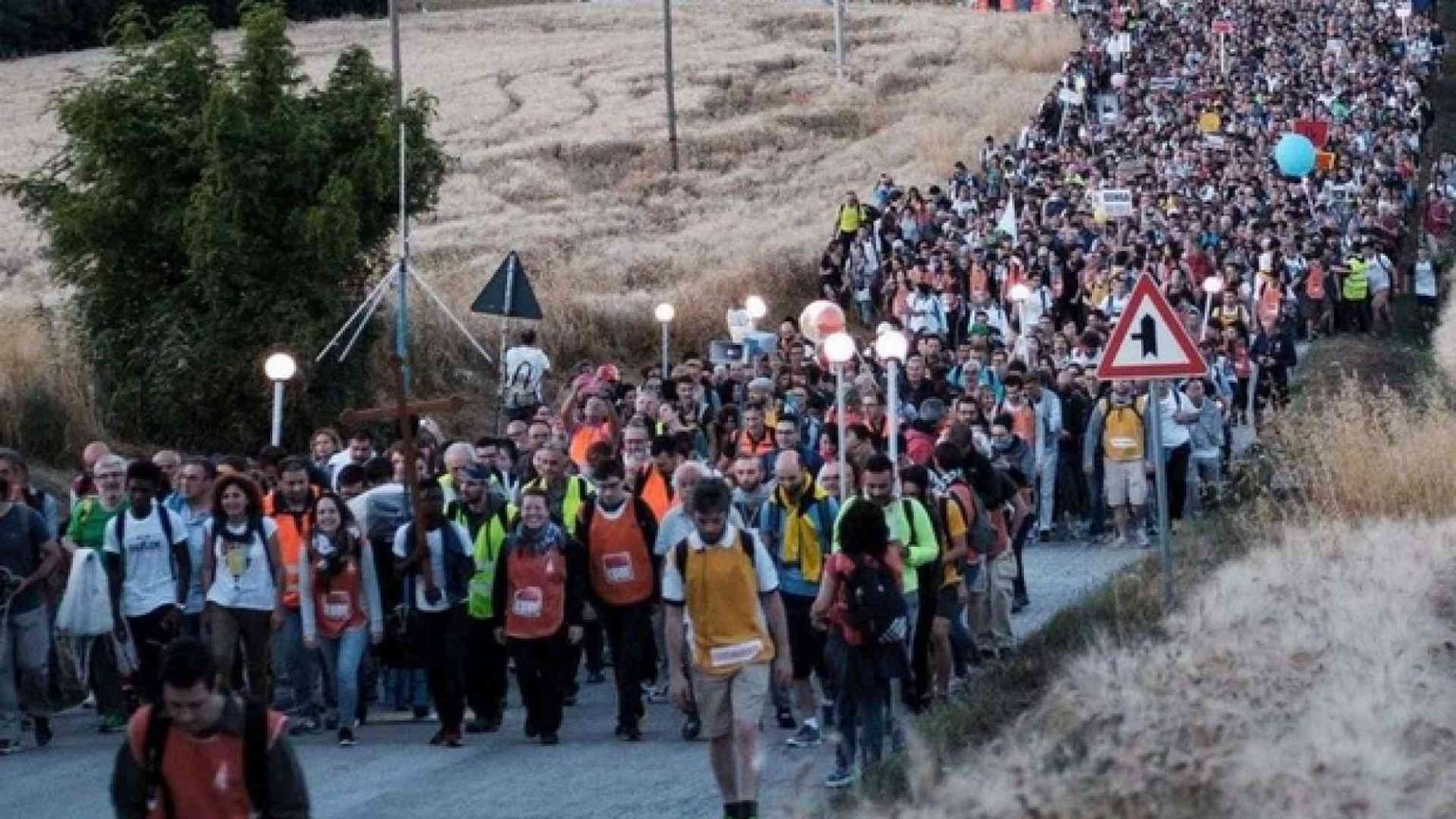 Così la Macerata-Loreto abbraccia solitudini e fragilità