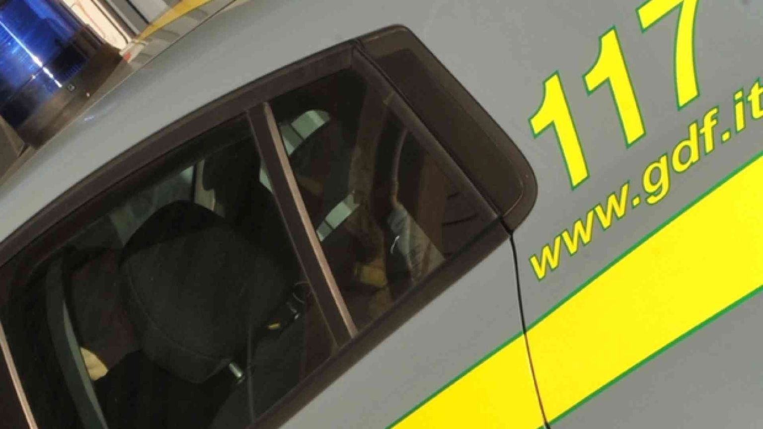 Maxi truffa su accoglienza migranti, 4 onlus coinvolte