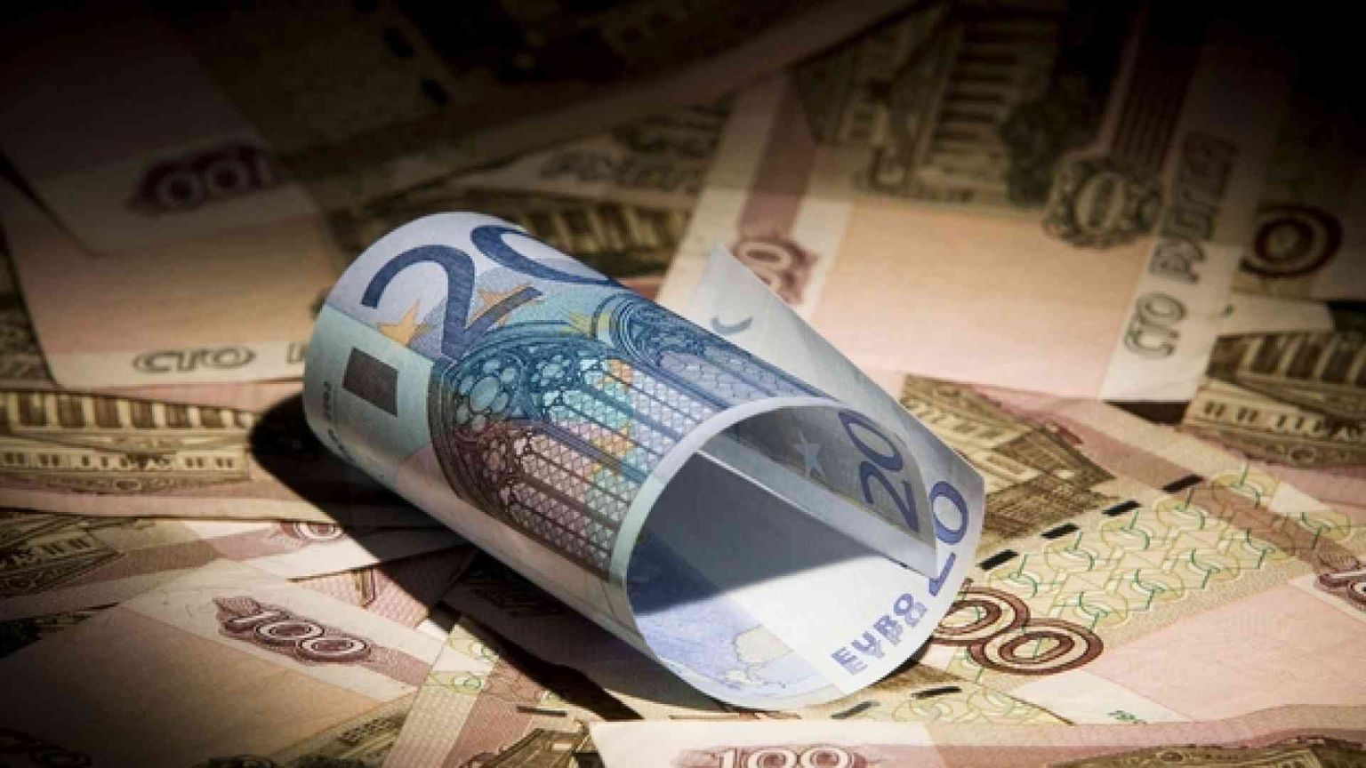 Un fiume di dollari per i sovranisti