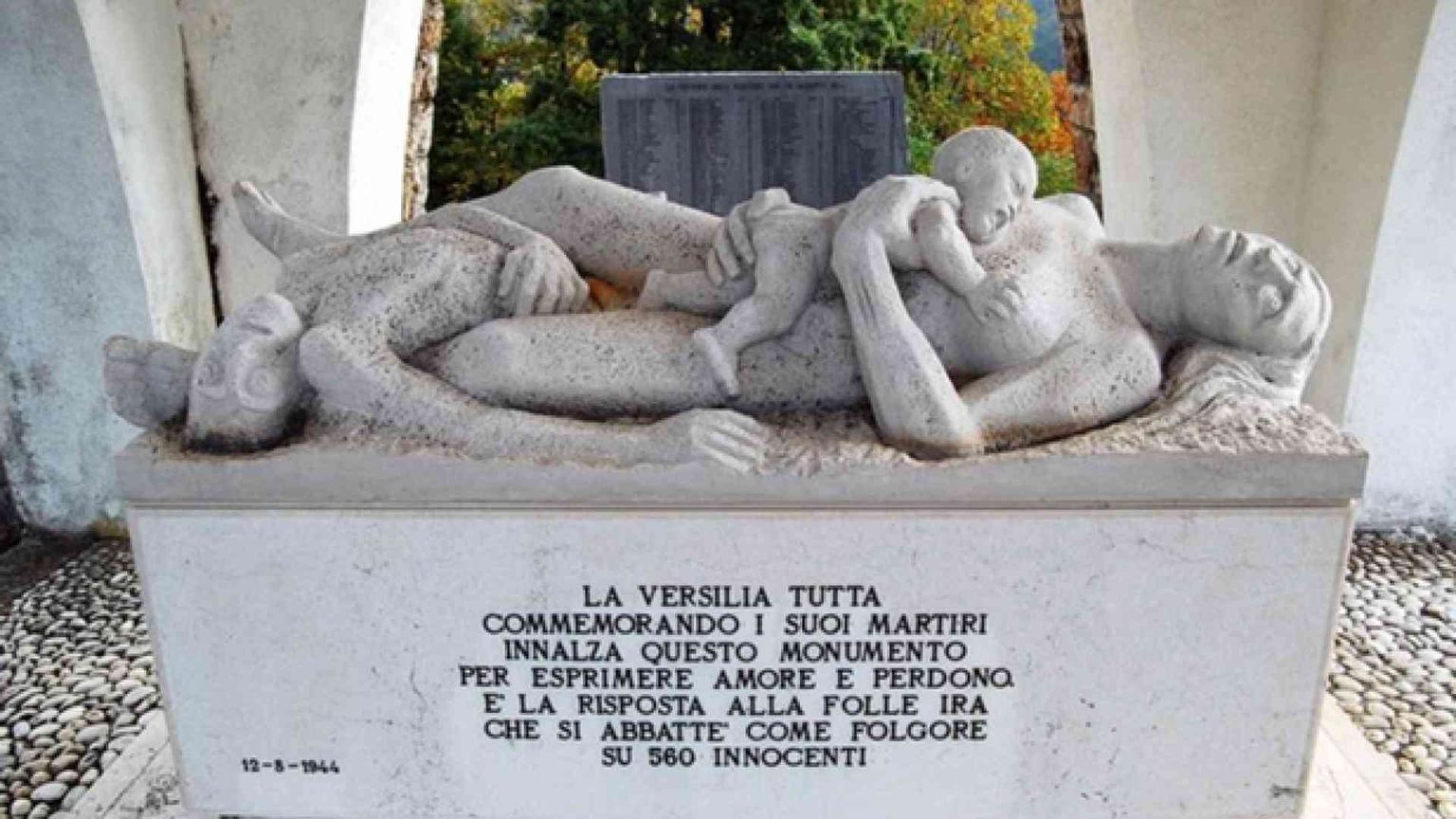 75 anni fa Stazzema. Mattarella: chi dimentica è più debole