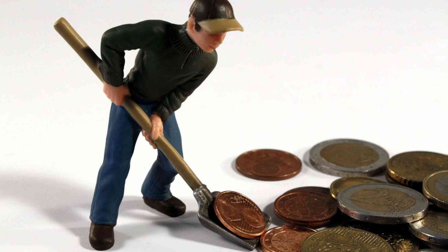 La modernità? Per Dumont è il primato della proprietà sull'uomo