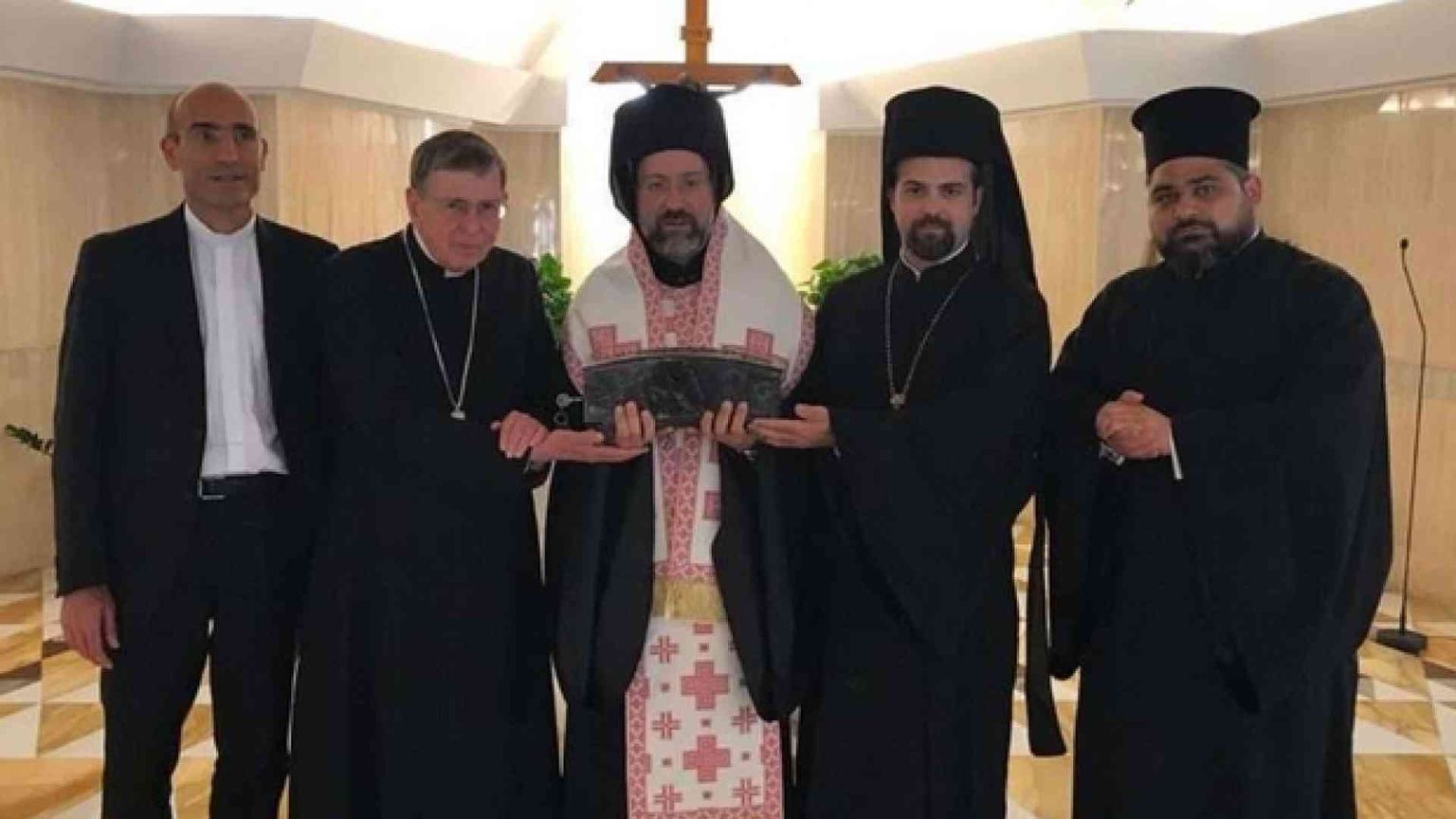 Francesco: ecco perché ho donato le reliquie di san Pietro a Bartolomeo I