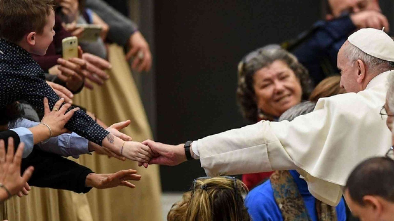 Non prigionieri del bene mancante ma per il bene presente