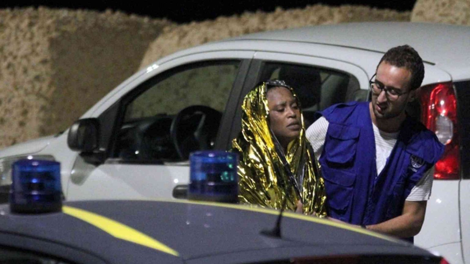 Madre e figlio abbracciati nel relitto in fondo al mare vicino a Lampedusa