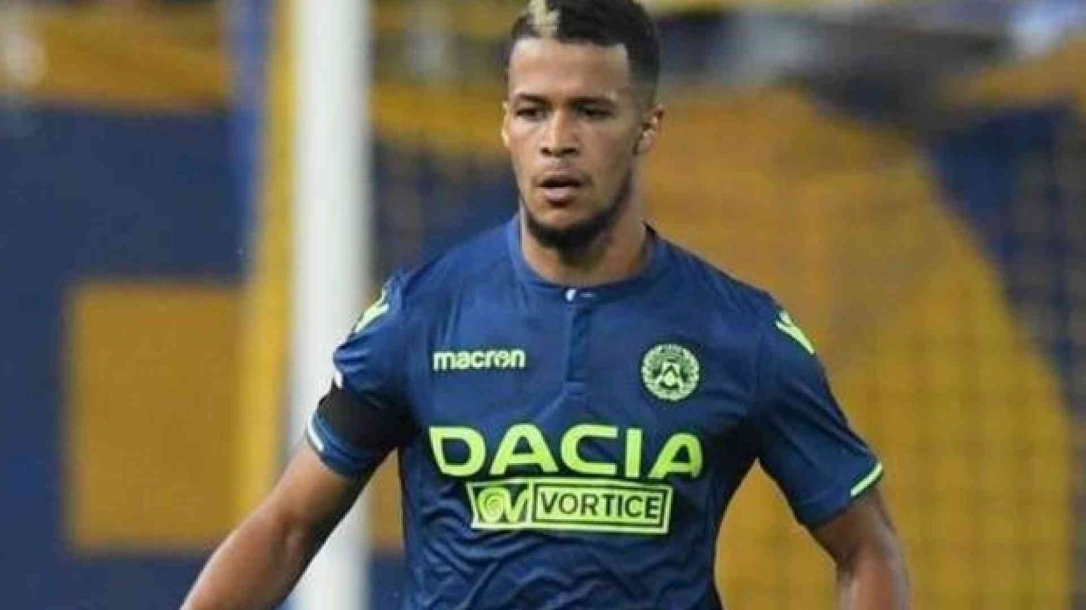 La favola di Troost-Ekong, il gigante multietnico della difesa