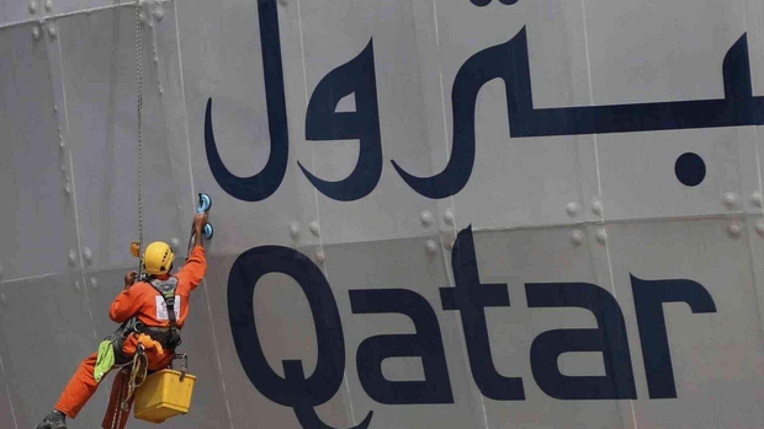 Il Qatar abolisce la «kafala»: i migranti sono meno schiavi