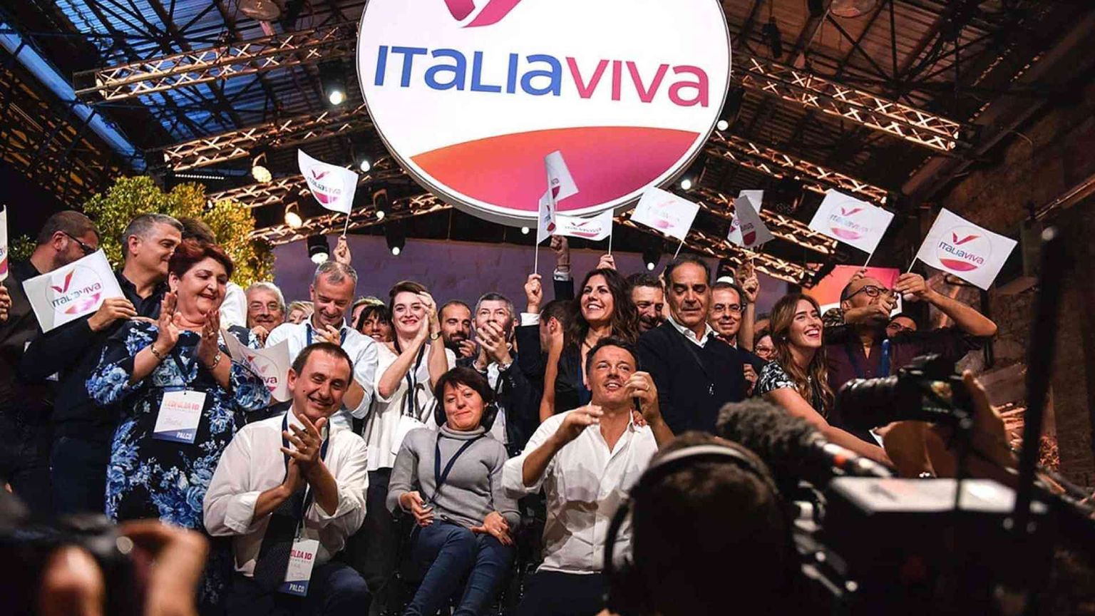 La Leopolda scuote premier e Pd: «Basta tasse, la manovra cambi»