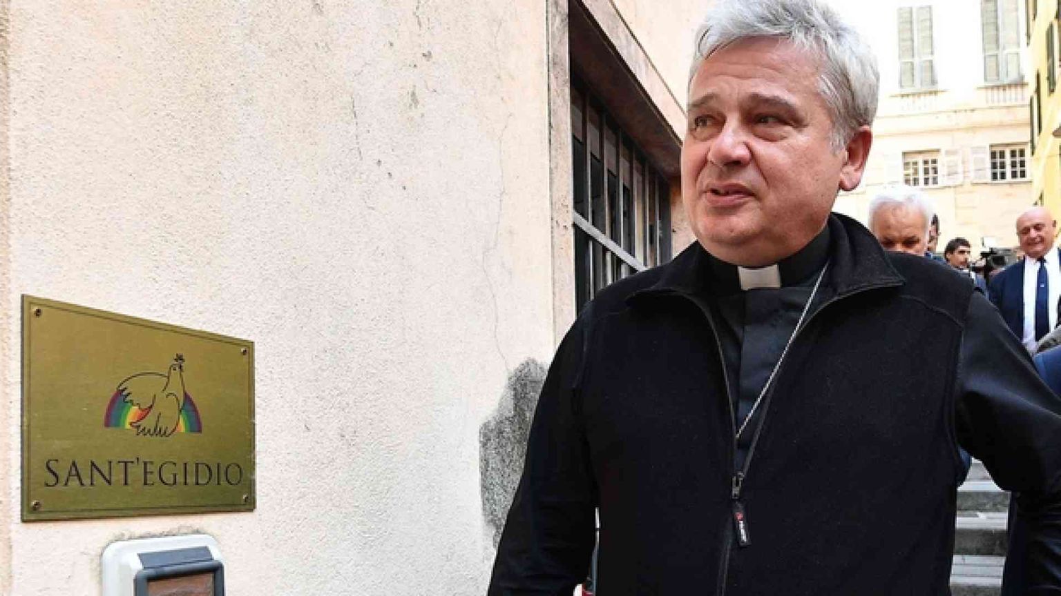 Per i senzatetto, ecco «Lavanderia e docce di papa Francesco»