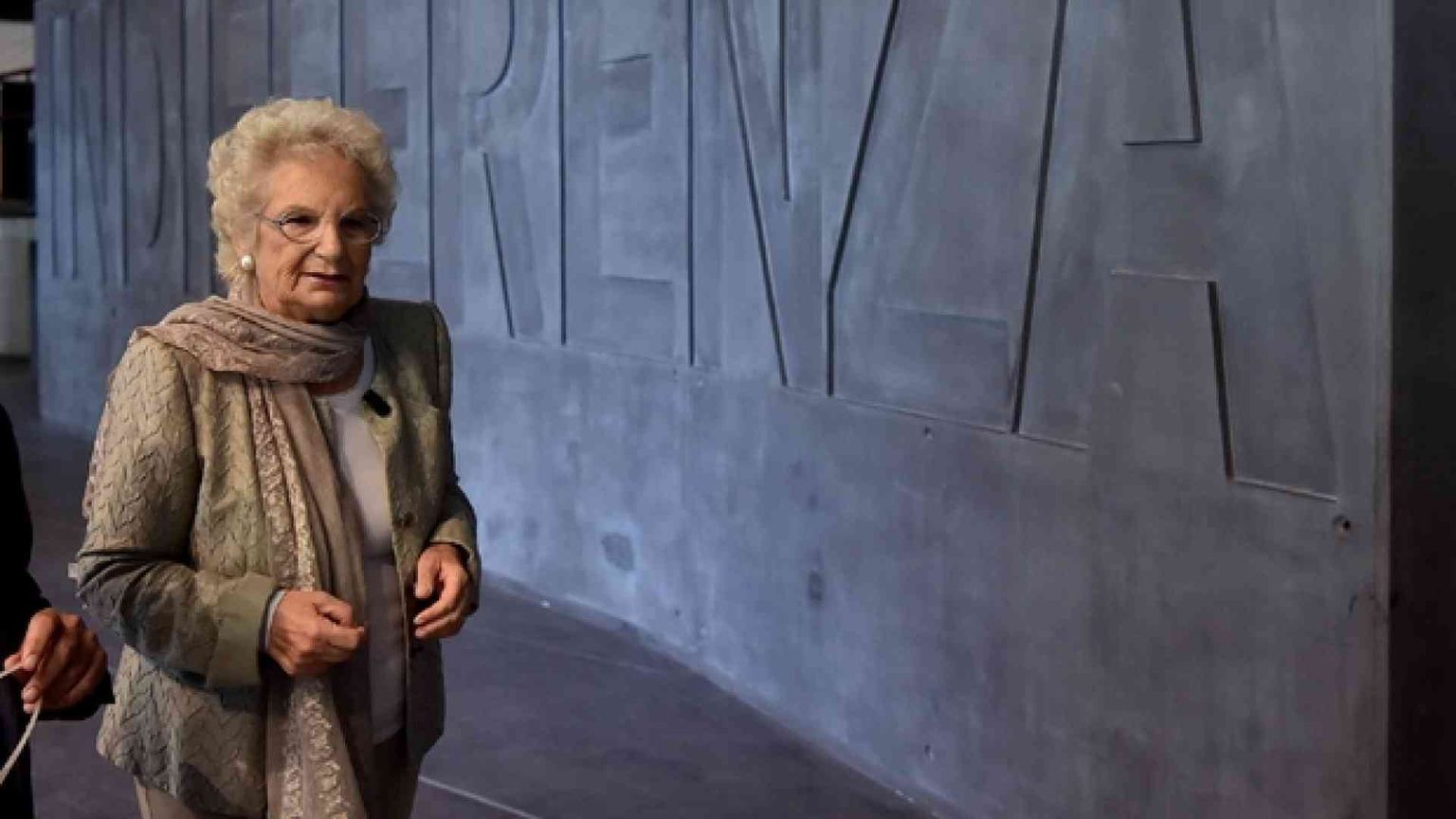 Odio antisemita via social, coro di solidarietà per Liliana Segre