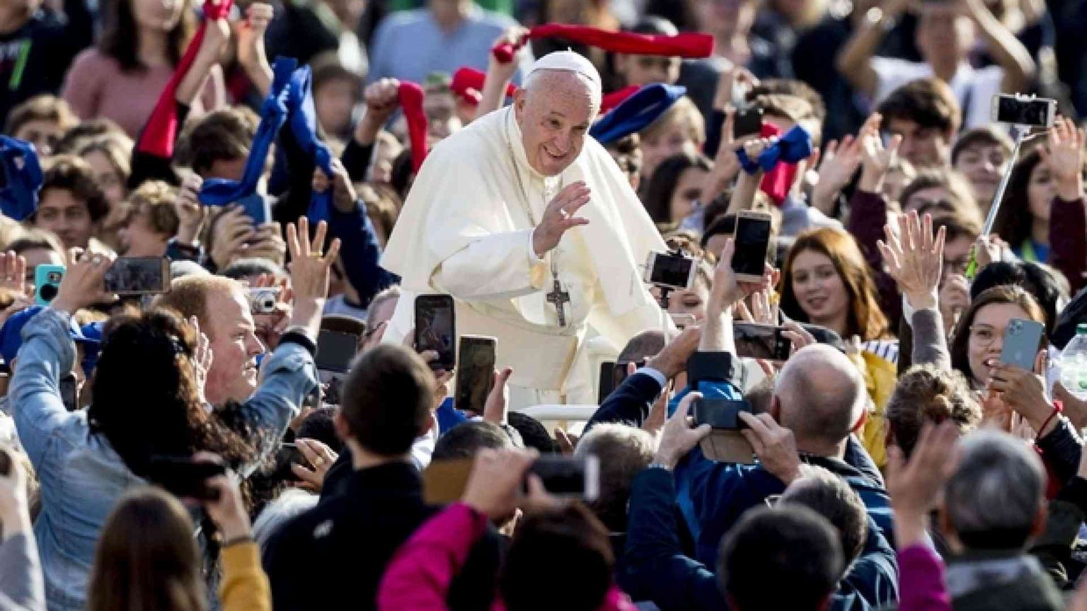 Papa Francesco: costruiamo ponti con chi non crede o ha fede diversa