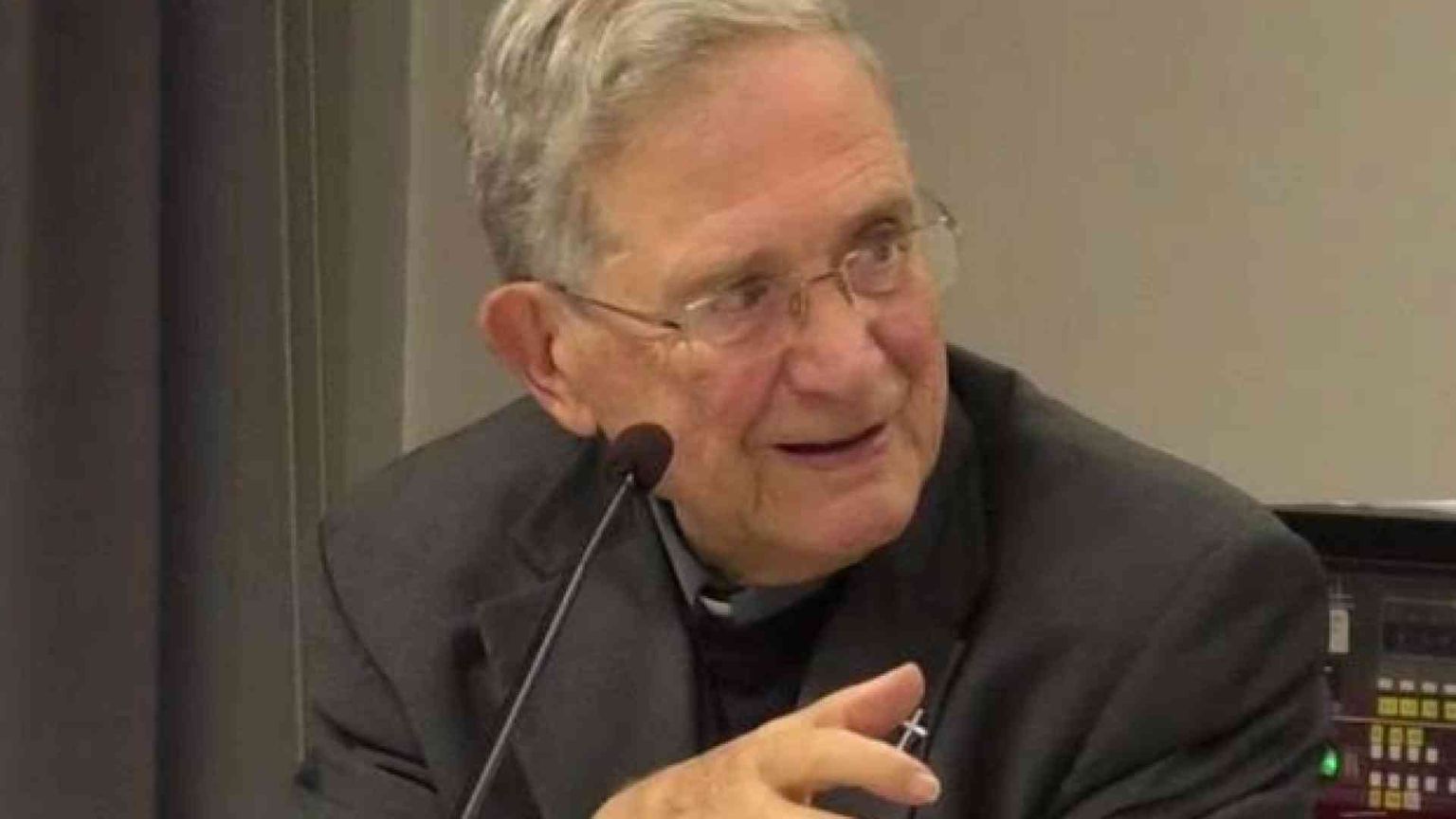 Festa per i 90 anni di Fiorenzo Facchini. Prete, scienziato e docente