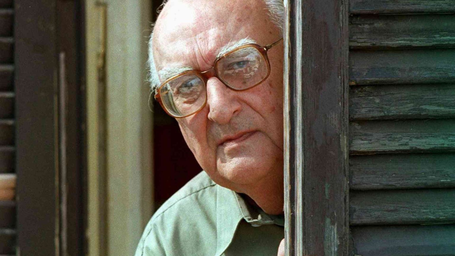 Il Caino di Andrea Camilleri riflette sul male e sull'attesa di eternità