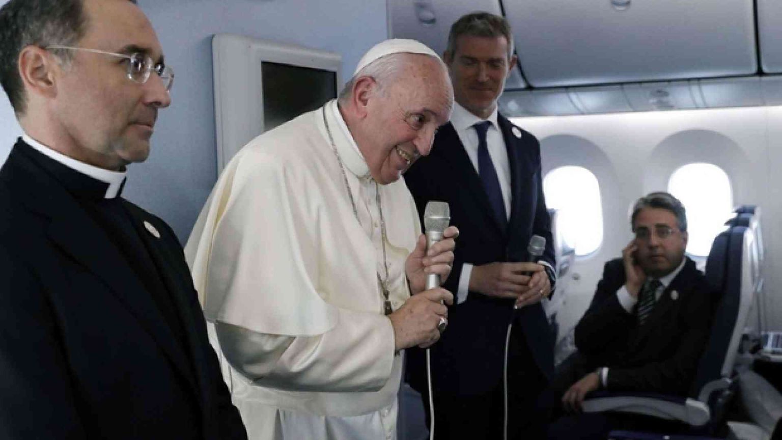 Il Papa su Hong Kong: come in ogni crisi, chiediamo dialogo e pace