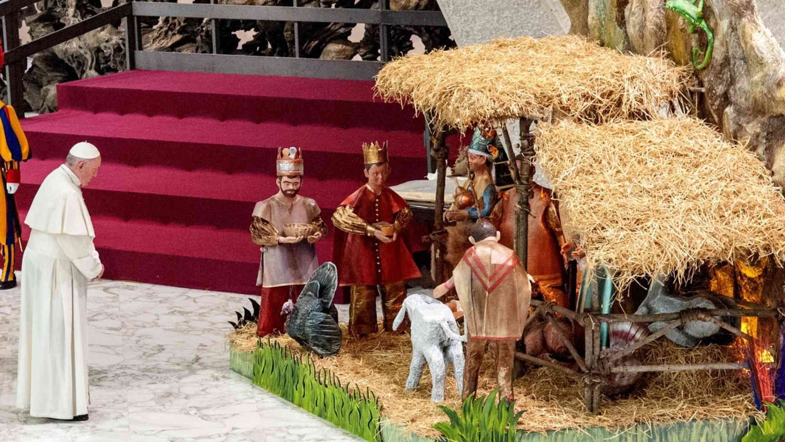 Francesco: «Domenica sarò a Greccio, vi invierò una lettera sul Presepe»