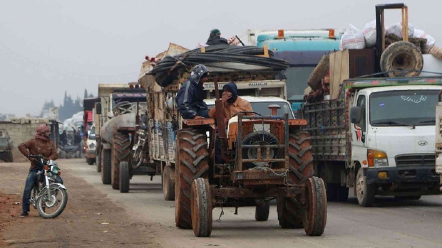 La grande fuga da Idlib dei profughi dimenticati: 235mila in cerca di salvezza