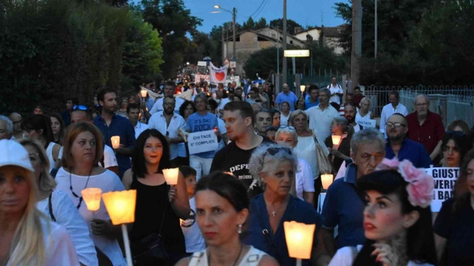 Gli operatori: «Ecco perché credemmo ai deliri di Bibbiano»