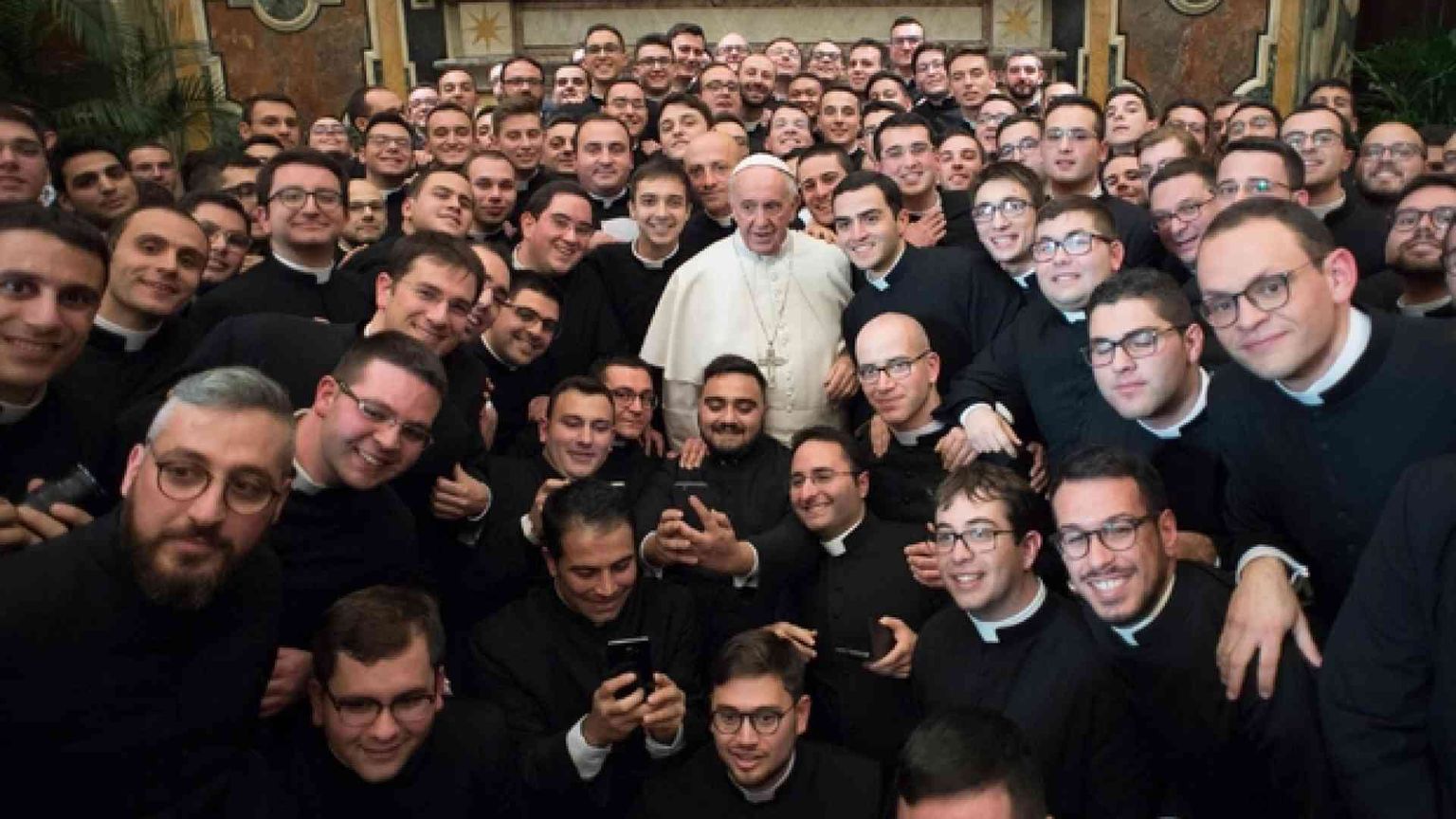 Facciamo fiorire le vocazioni smorzate nel cuore dei giovani